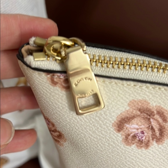 Coach Cream and Pink Floral Tote Bag - Picture 5 of 14